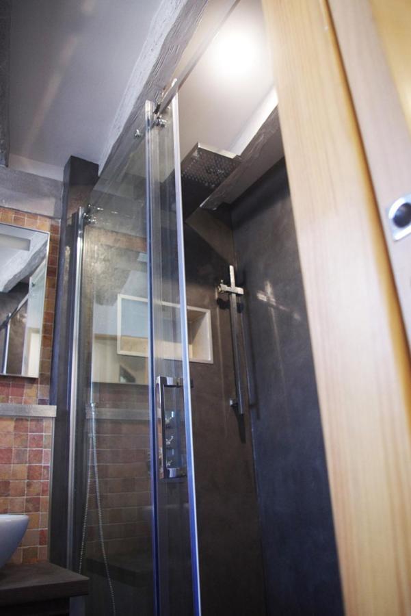 Wood Stone And Wine Apartment โบน ภายนอก รูปภาพ