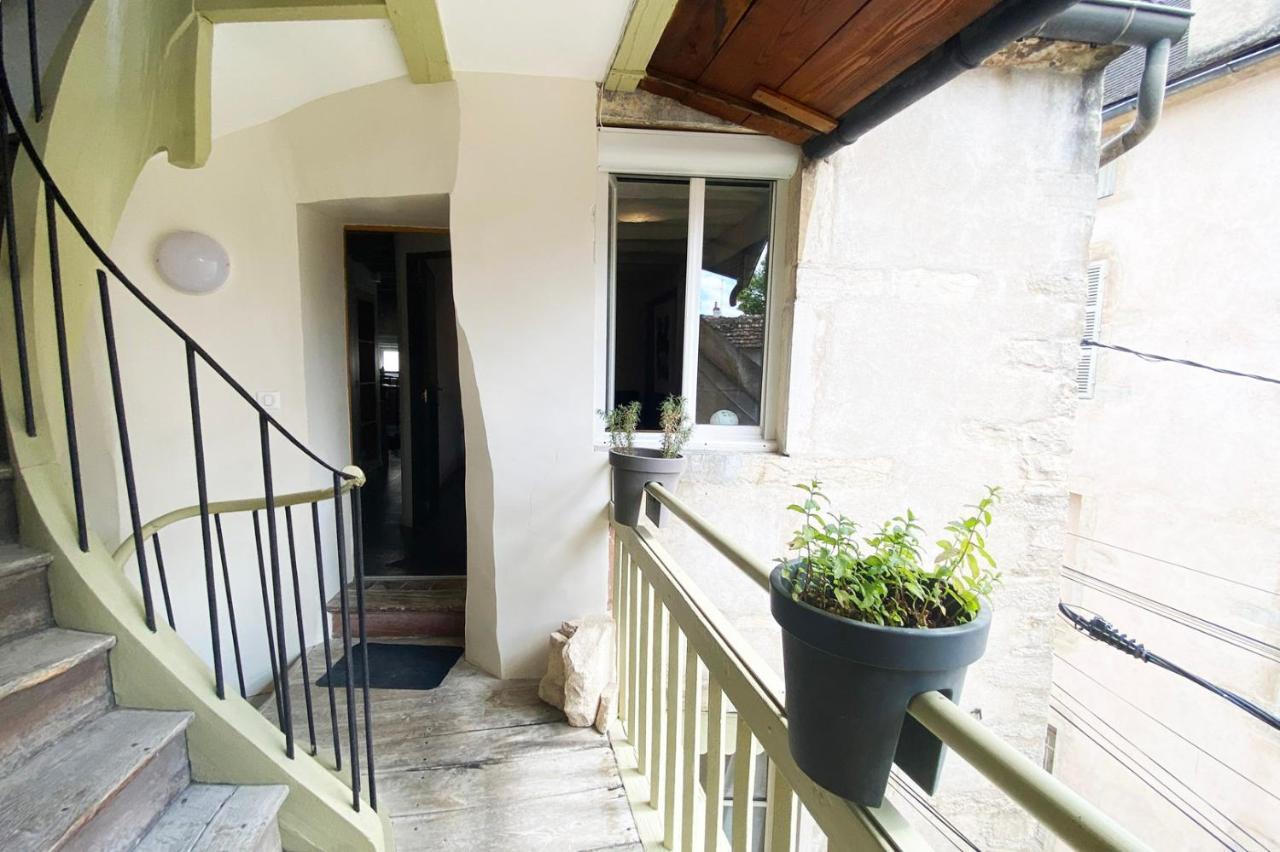Wood Stone And Wine Apartment โบน ภายนอก รูปภาพ